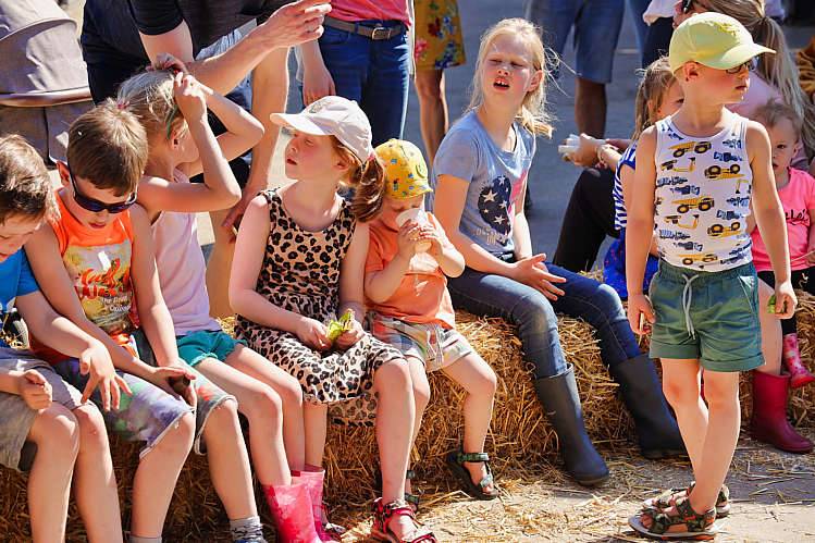 Paaseieren zoeken met en door speeltuinvereniging Wildebras_37